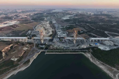 Kanal İstanbul’lun ilk köprüsünde 250 tonluk dev operasyon
