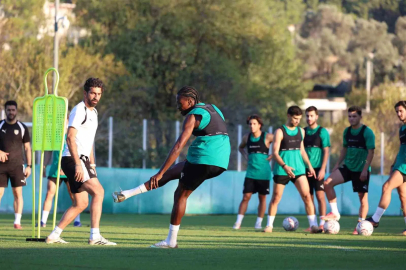Bodrum FK Teknik Direktörü Burhan Eşer: "Sabırlı olmamız ve desteklememiz gerekiyor"
