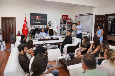 Hayallerine ulaşan gençler Başkan Yetişkin ile buluştu
