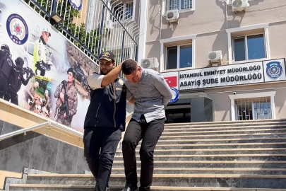 Camide namaz kılan şahsın içerisinde 450 bin TL bulunan çantasını çalan şüpheli yakalandı
