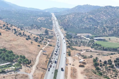 Kazalar sonrası Aydın Muğla karayolu kilitlendi: "Araç kuyruğu 5 kilometreye ulaştı"
