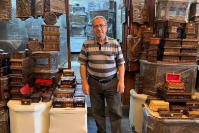 65 yıldır genç kızların çeyizlik sandıklarını yapıyor
