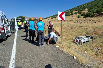 Bingölde araç takla attı: 6 yaralı
