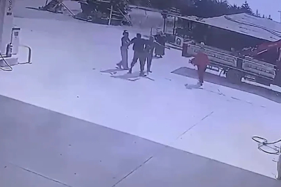 Denizli’de silah zoruyla genç kızın kaçırılma anlarına ait görüntüler ortaya çıktı
