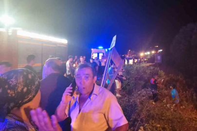 Yolcu minibüsü ile otomobil çarpıştı: 11 yaralı
