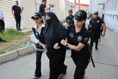 "Alparslan Kuytul Suç Örgütü" soruşturmasında aralarında Alparslan Kuytul ve eşinin de olduğu 35 şüpheli tutuklandı
