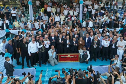66. Geleneksel Kurtdereli Mehmet Pehlivan Yağlı Güreşleri’nde altın kemer Mustafa Taş’ın
