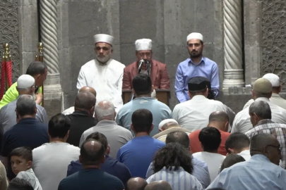 Kayseri’de Mevlit Kandili’nde eller semaya açıldı

