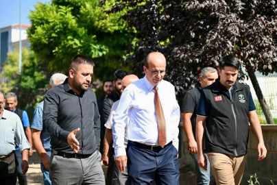 Başkan Geçit, Çavuşoğlu mahallesindeki asfalt serim çalışmalarını inceledi
