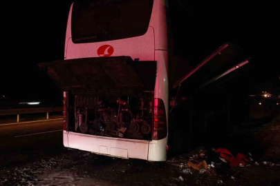 Bilecik’te seyir halindeki yolcu otobüsü alevlere teslim oldu: 1 yaralı
