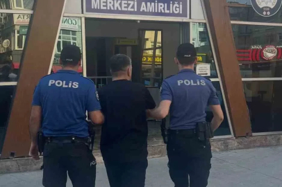 Polisi görünce kaçtılar: Biri hükümlü çıktı, diğerine 200 bin lira ceza kesildi
