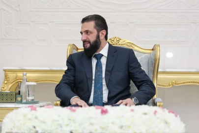 Terör örgütü SDG elebaşı Mazlum Abdi, örgütün feshedildiğini açıkladı
