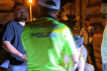 Aksaray’da polis ile vatandaşın kaçak sürücü ve araç polemiği kamerada
