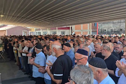 Rize’de denizde boğulan iki kardeş son yolculuklarına uğurlandı
