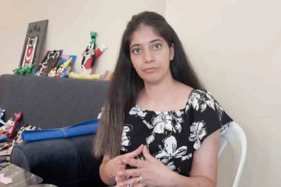 Bipolar hastası Bahtınur, atık malzemeleri depremzede öksüz ve yetim çocuklar için umuda dönüştürüyor
