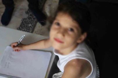 4 yıldır sessizliğe mahkum Ayşegül’ün tek isteği yeniden duyabilmek
