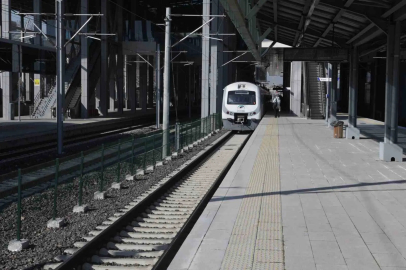 30 Ağustos’ta Ankara, İzmir ve İstanbul’da kent içi raylı sistem hatları ücretsiz olacak
