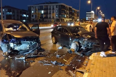 Lüleburgaz’da otomobil ile SUV araç çarpıştı: 8 yaralı

