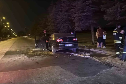 Eskişehir’de seyir halindeki otomobil alev aldı
