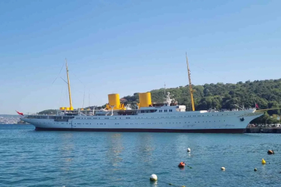 TCG Savanora gemisi İstanbul Boğazı’ndan geçti
