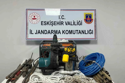 Kaçak kazı yapan 5 şüpheli suçüstü yakalandı
