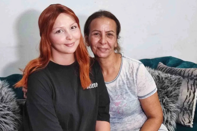 Anne  ve kızı 14 yıl arayla yakalandıkları meme kanserini yendi
