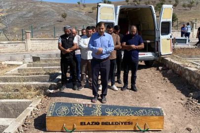 Elazığ’da yıldırımın isabet ettiği çocuk hayatını kaybetti
