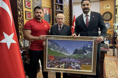 Taha Akgül ve Rıza Kayaalp’ten MHP Lideri Bahçeli’ye ziyaret
