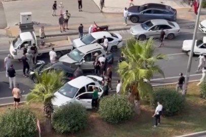Mersin’de 7 araçlı zincirleme kaza: 3 yaralı
