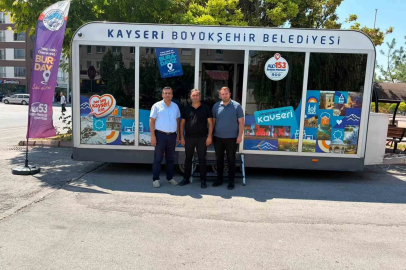 Mobil Beyaz Masa vatandaşın taleplerini dinliyor
