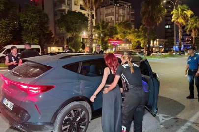 Adana polisinden sıkı denetim: 140 sürücüye 3 milyon 924 bin TL ceza
