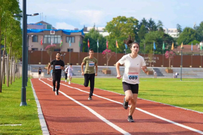 Düzce’de 2 kilometrelik parkurda "Zafer" için koştular
