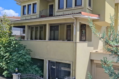Yazar Murat Koparan Üsküdar’daki villasında ölü bulundu
