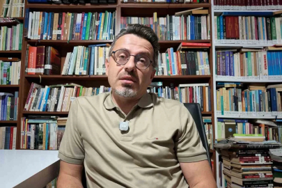 Prof. Dr. Resul Yavuz: "Yunan 1. Ordusu dalga beklerken tsunamiyle karşılaştı"
