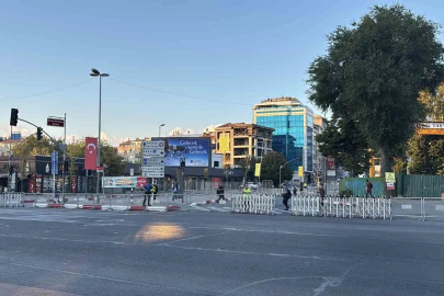 30 Ağustos Zafer Bayramı kutlamaları nedeniyle Vatan Caddesi trafiğe kapatıldı
