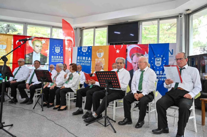 Bursa’da 7’den 70’e zafer sevinci
