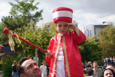 Başkentte 30 Ağustos Zafer Bayramı nedeniyle geçit töreni düzenlendi
