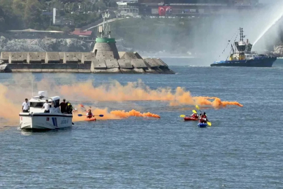 Zonguldak Limanı’nda 30 Ağustos şöleni: Römorkörlerden görsel şov
