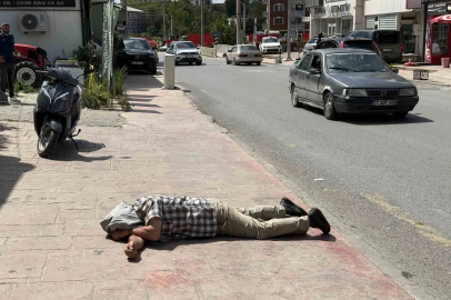 Alkollü şahıs ekiplere "Ben mevtayım" diyerek direndi
