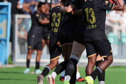 Laurıe Ann Moıse sezona hat-trick yaparak başladı
