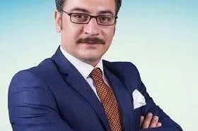 Şanlıurfa’da otomobil devrildi: TV sunucusu Ömer Yılan hayatını kaybetti
