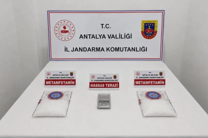 Antalya’da otel odasında uyuşturucuya 2 tutuklama
