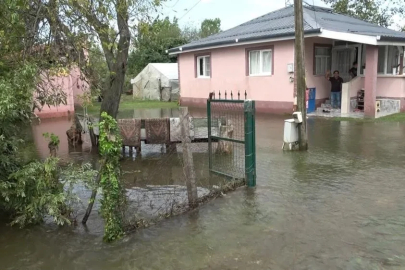 Çarşamba’yı sel aldı: 30’dan fazla mahalle yağışlardan olumsuz etkilendi
