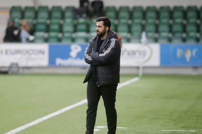 Eski teknik direktörü Erol Ateş’ten Oppong değerlendirmesi: "Üst düzey potansiyeli var, Fenerbahçe’ye büyük paralar kazandırabilir"
