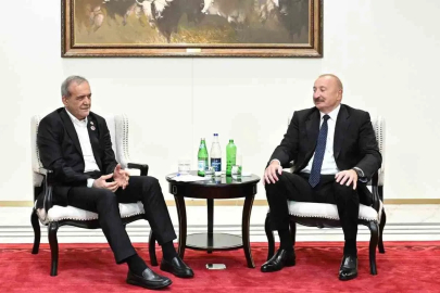 Azerbaycan Cumhurbaşkanı Aliyev, İran Cumhurbaşkanı Pezeşkiyan ile Bişkek’te görüştü
