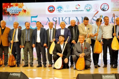 5. Uluslararası Âşıklar Şöleni'nde renkli görüntüler