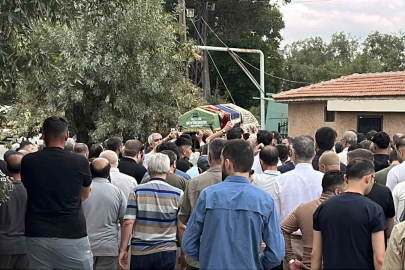 Motosiklet yola çıkan otomobille çarpıştı, 19 yaşındaki genç hayatını kaybetti
