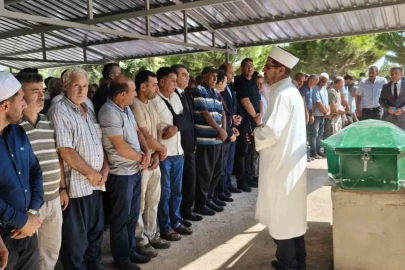 Feribot faciasında hayatını kaybeden Hüseyin Özdemir, Silifke’de toprağa verildi
