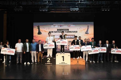 Sultangazi’de Uluslararası Satranç Turnuvası sona erdi
