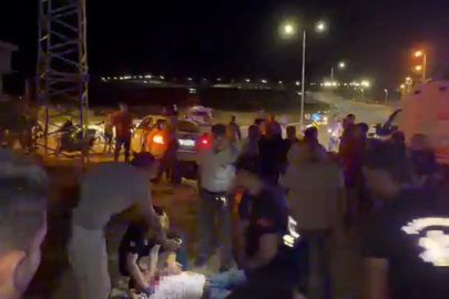 Motosiklet ile otomobil çarpıştı: 2 yaralı
